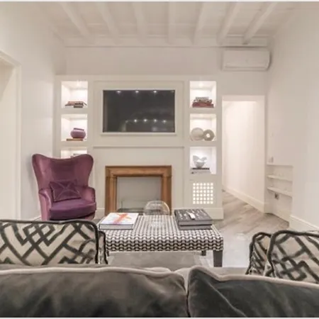 Reale Luxury بيت للعطل روما
