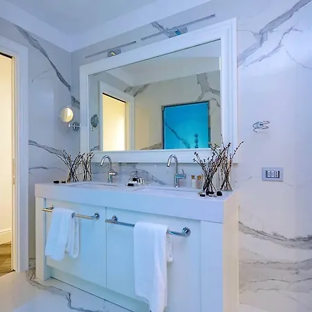 Reale Luxury Apartment Rome